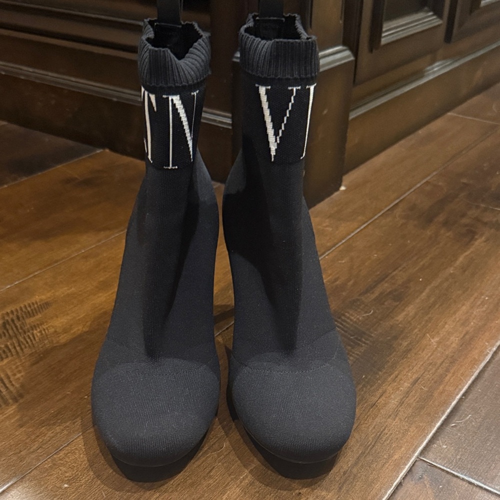 Valentino Stylish Black Knit Ankle Boots